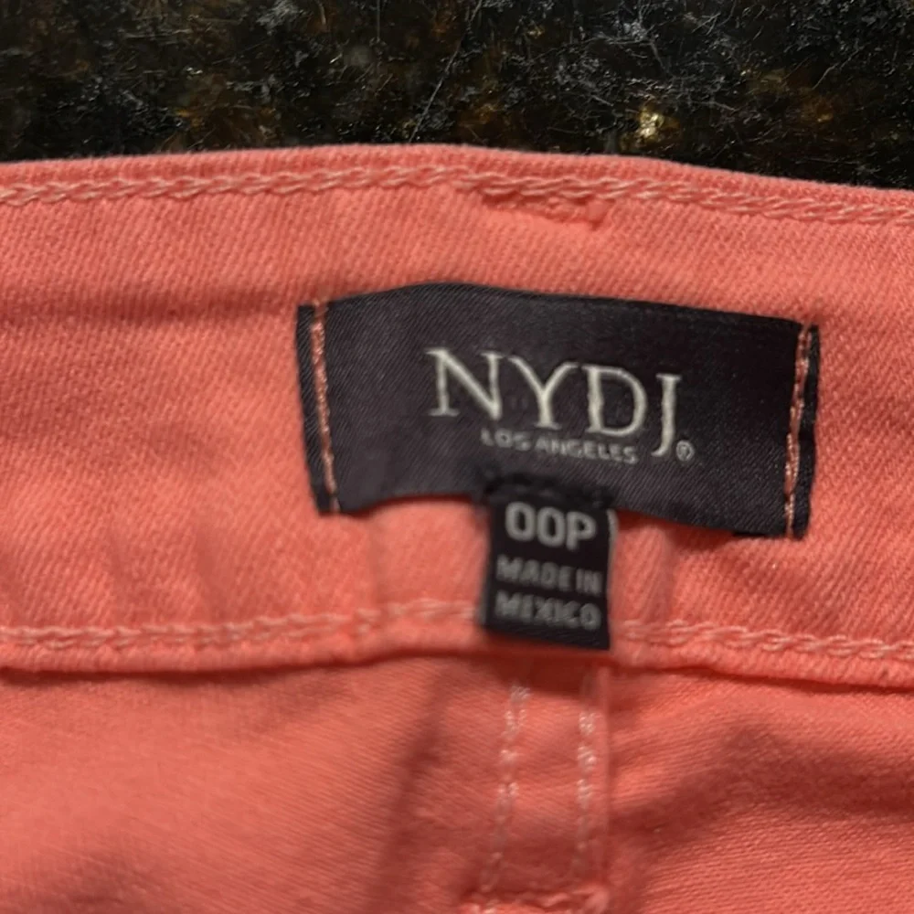 NYDJ Los Angeles Alina Lift x Tuck technology convertible ankle coral jeans 00P - Picture 5 of 7